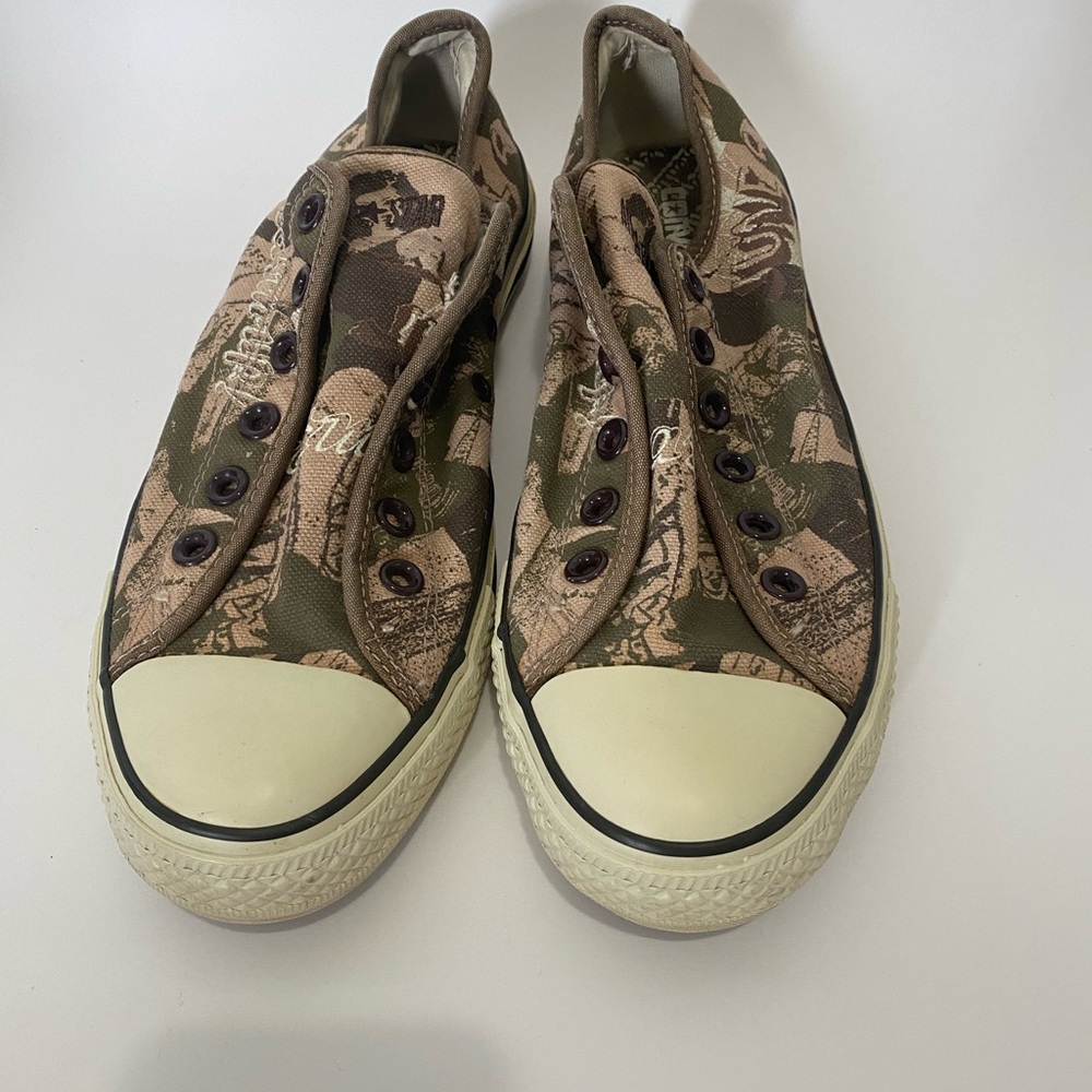 camo converse mens size 8